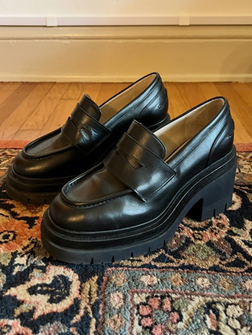 Freda Salvador Lug Sole Loafers 39